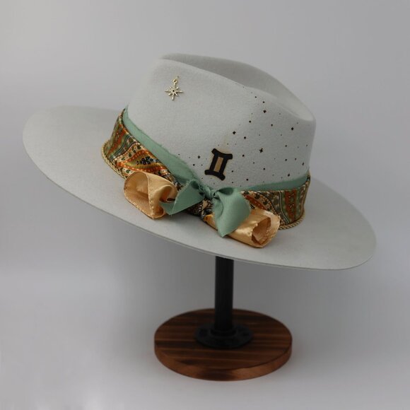 Gemini Hat Western Zodiac - Picture 4 of 5